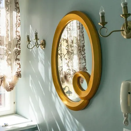 A Lovely At The Heart Of Old Town Apartment