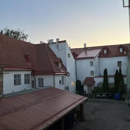 Апартаменти A Lovely At The Heart Of Old Town Таллінн
